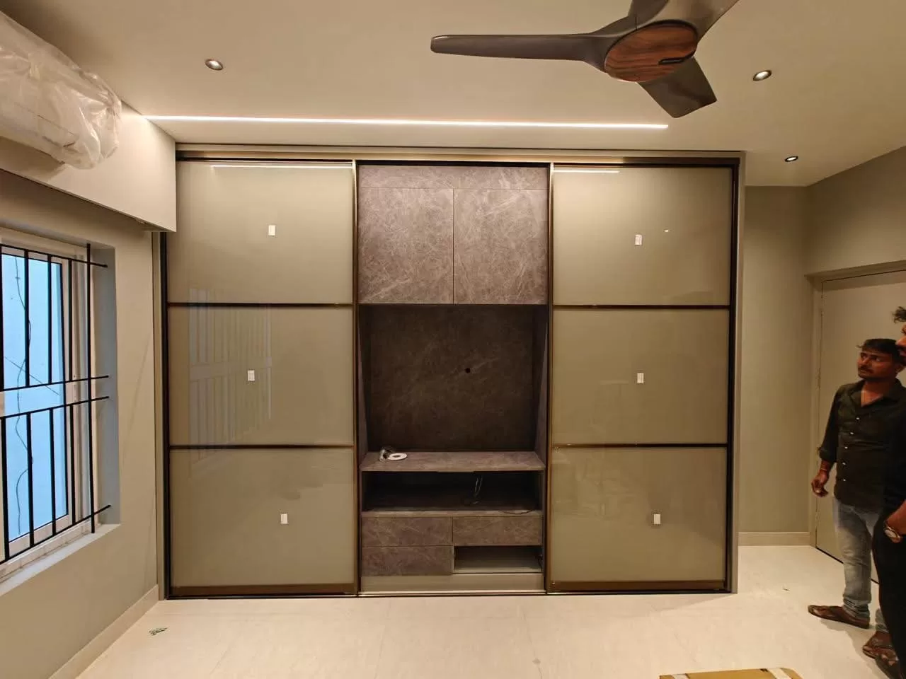 Modern decor